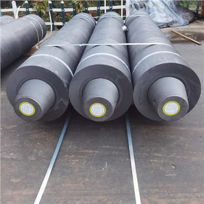 電極加工後のグラファイトブロック